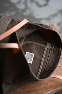 Dolly XL Tote Bag