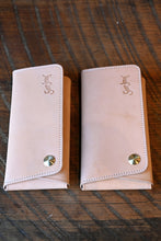 Gibson Wallet XL - Chain Options Available